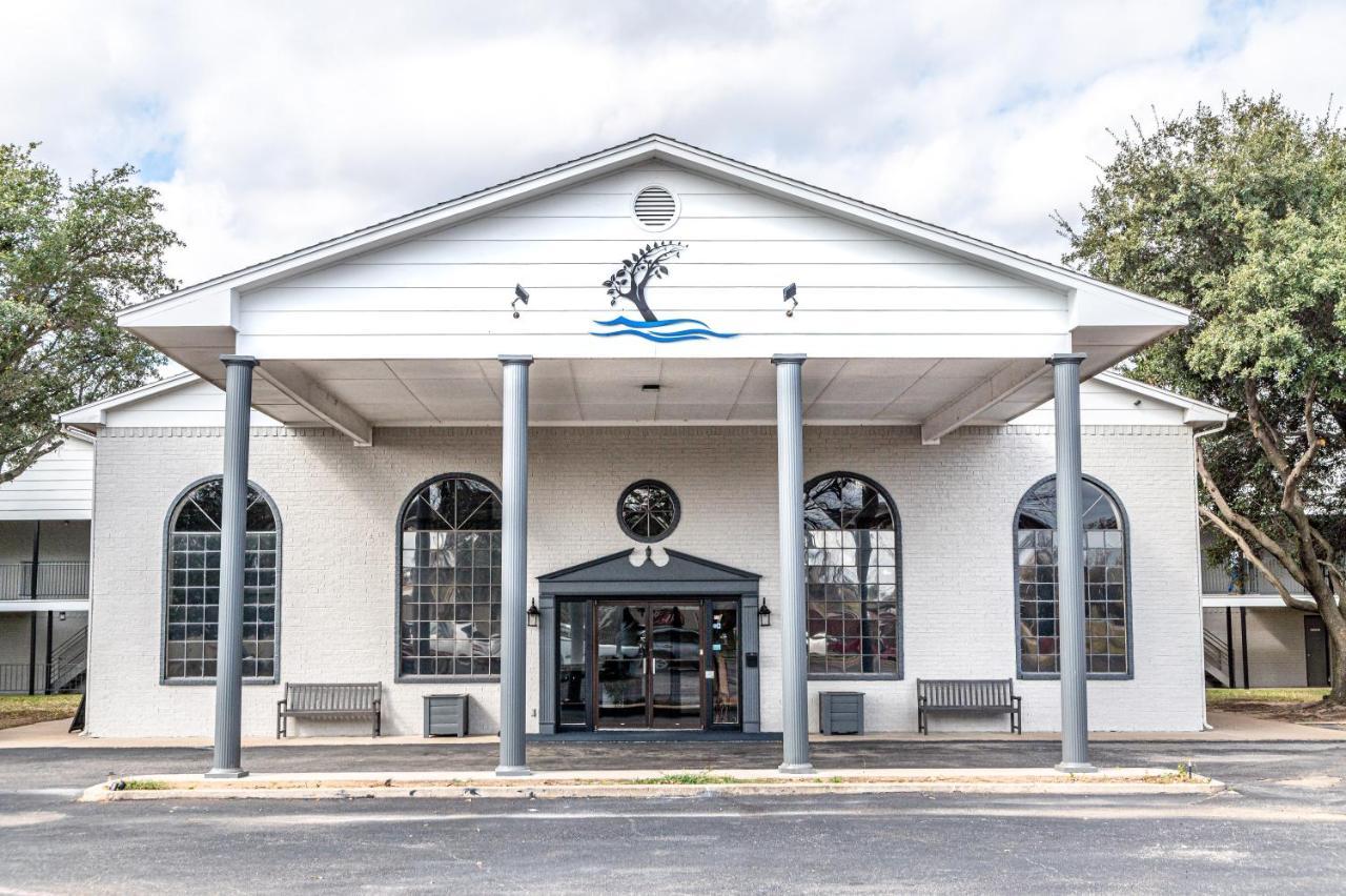 Lake View Inn Granbury Ngoại thất bức ảnh