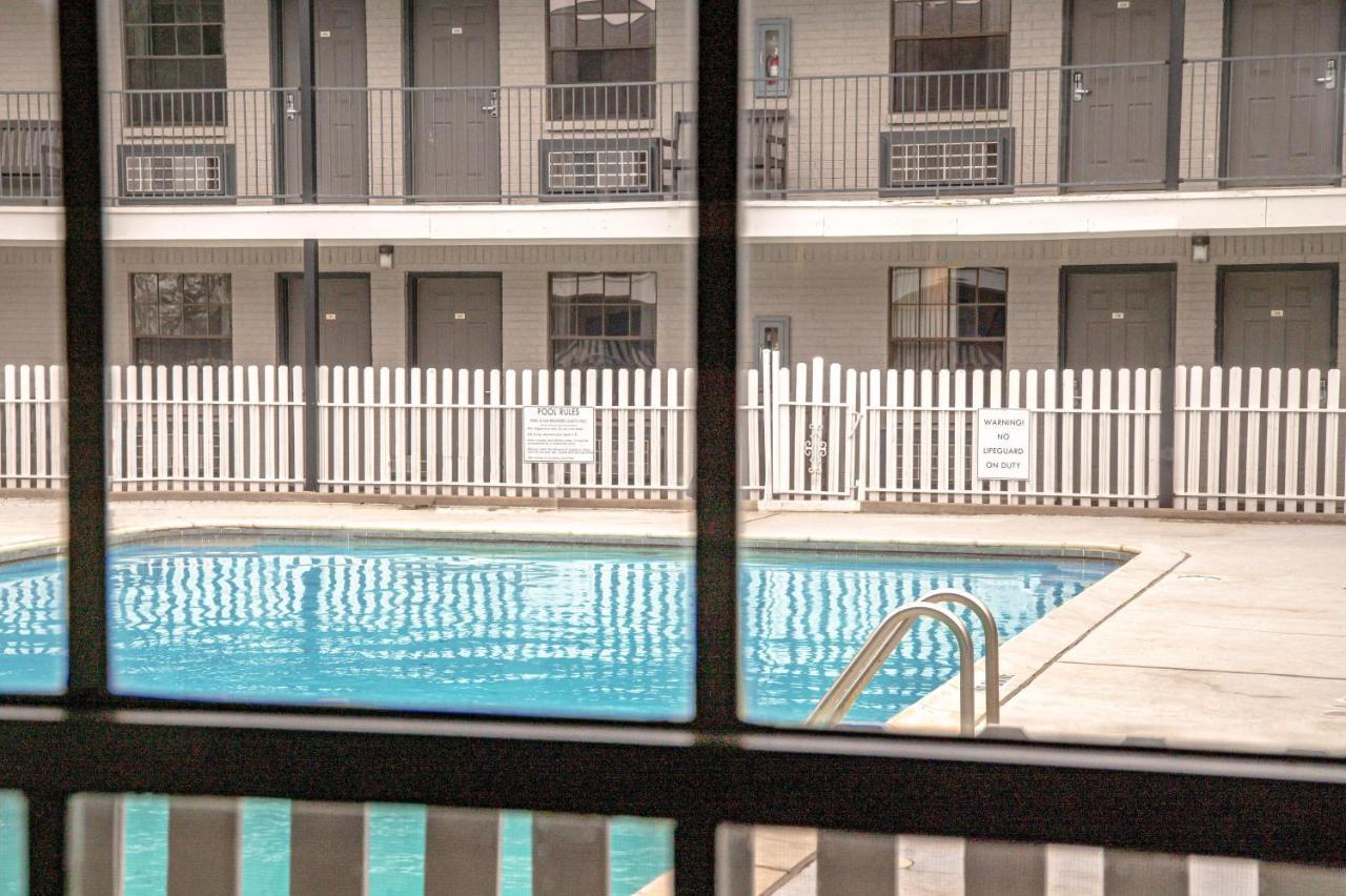Lake View Inn Granbury Ngoại thất bức ảnh